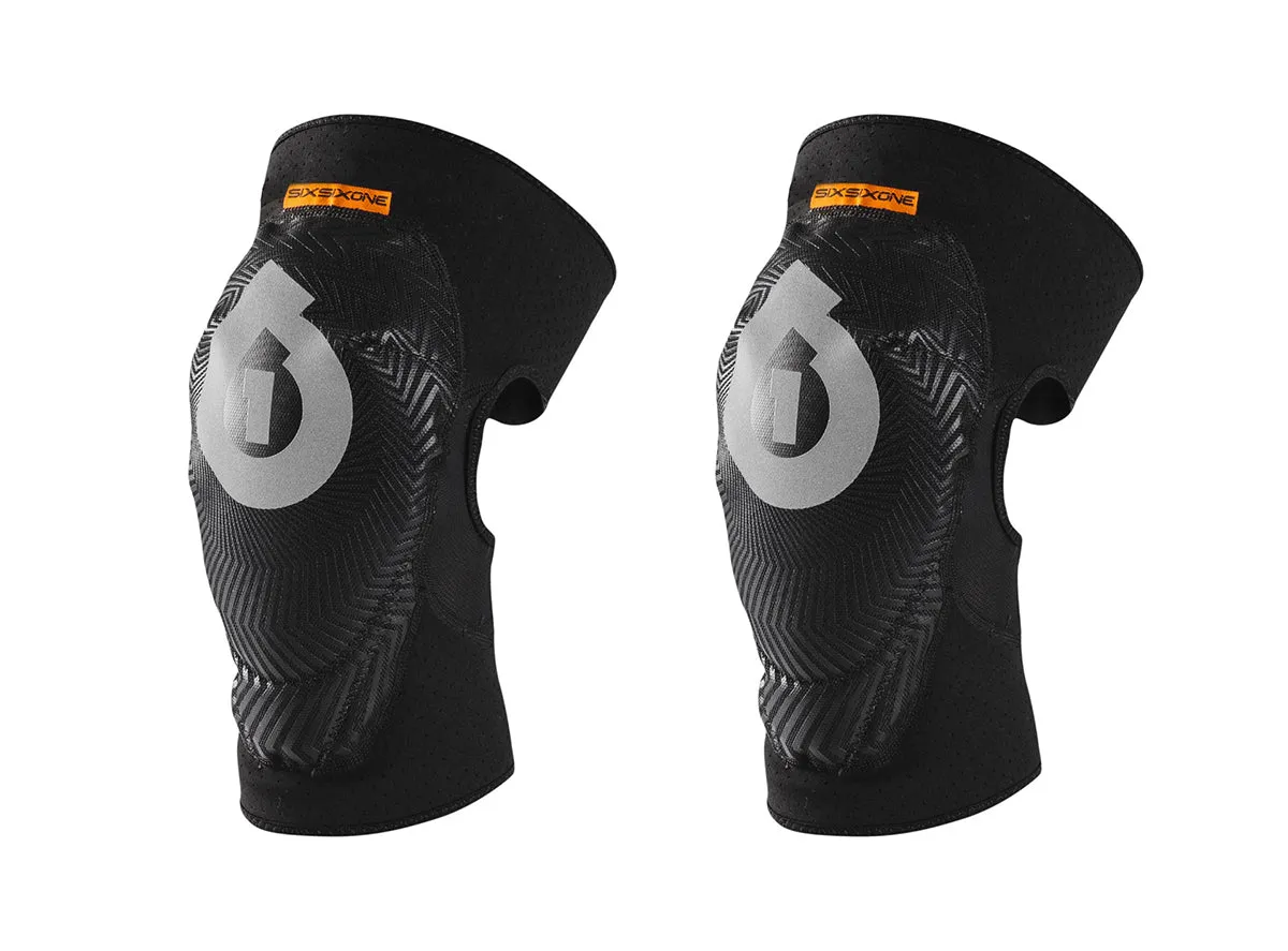 661 Comp AM Knee Pads - Black