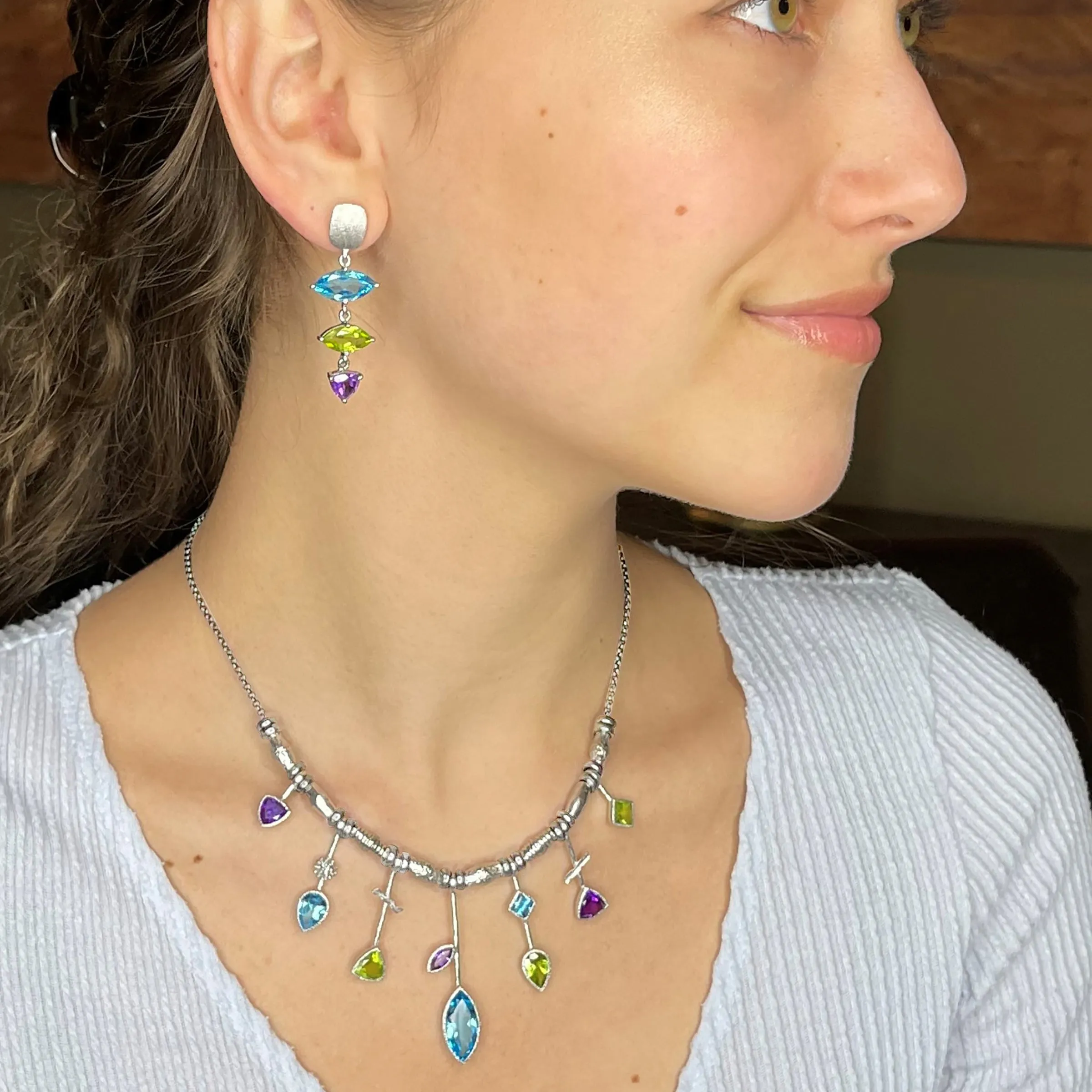 7 Stick Edge Necklace - Blue Topaz