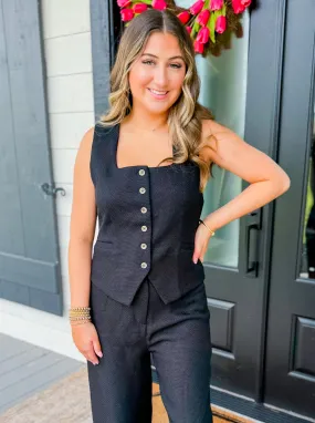 Black Solid Square Neck Sleeveless Vest Black Solid Square Neck Sleeveless Vest