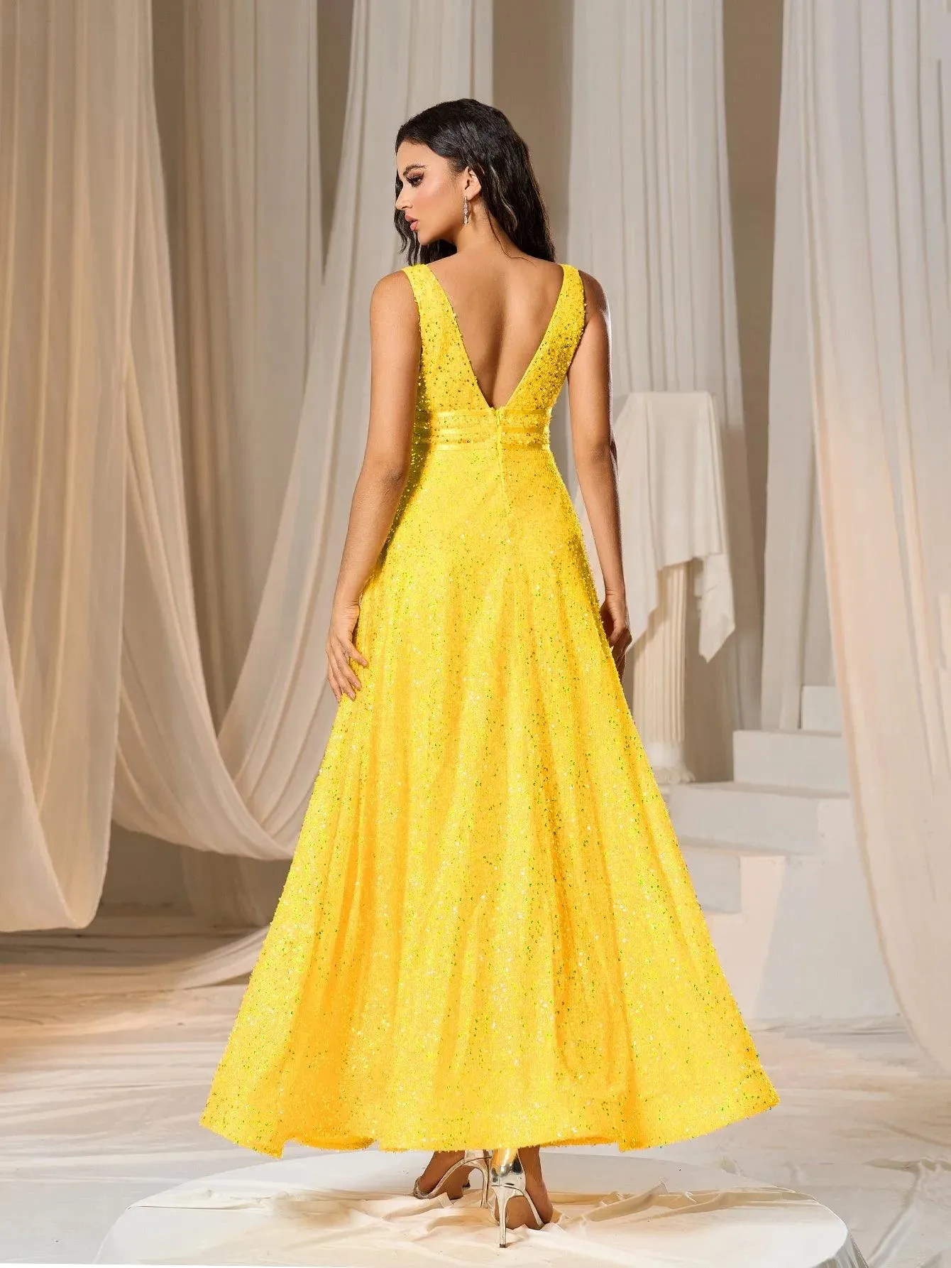 Elegant V Neck Sleeveless Sequin A-line Dresses