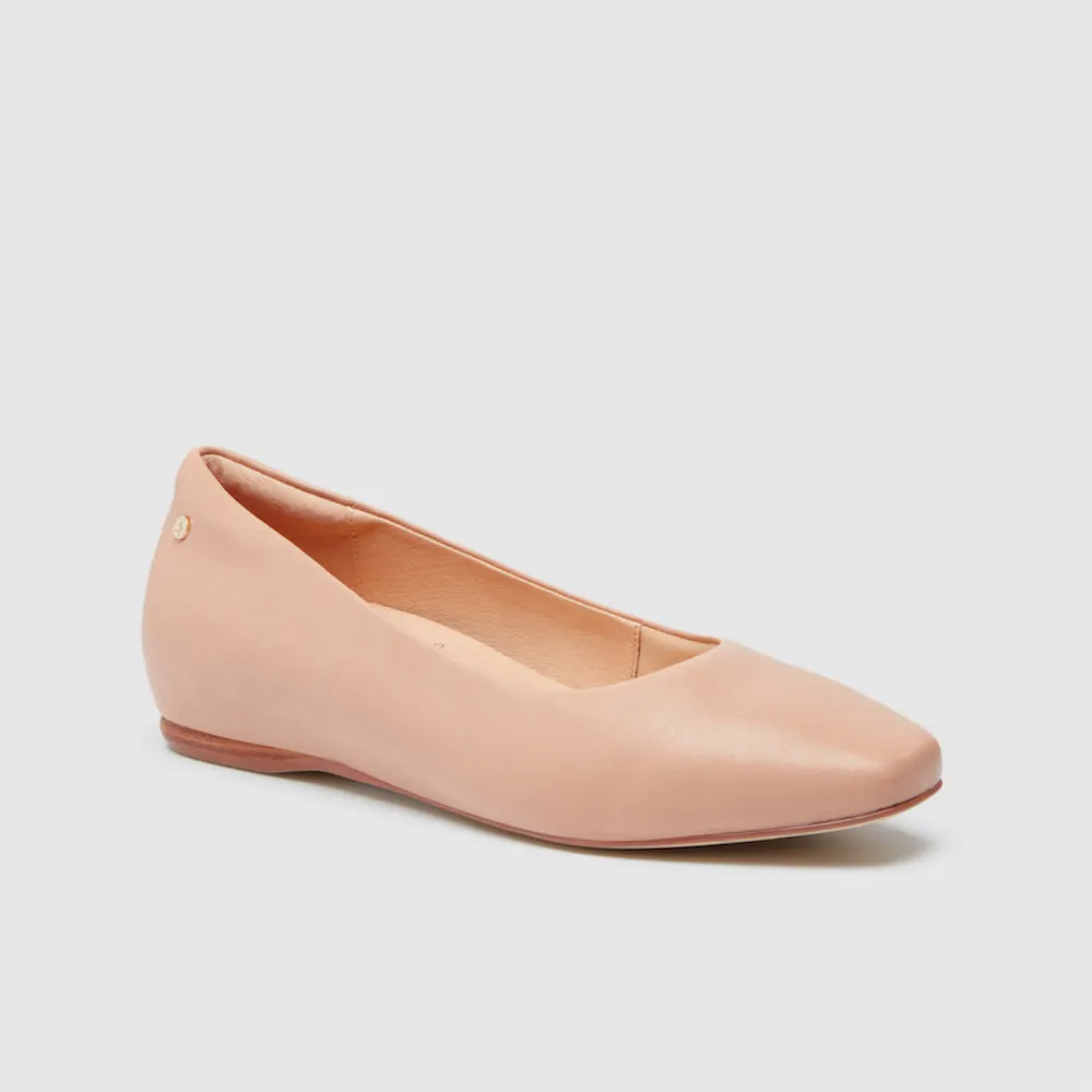 Gianna Dusty Blossom