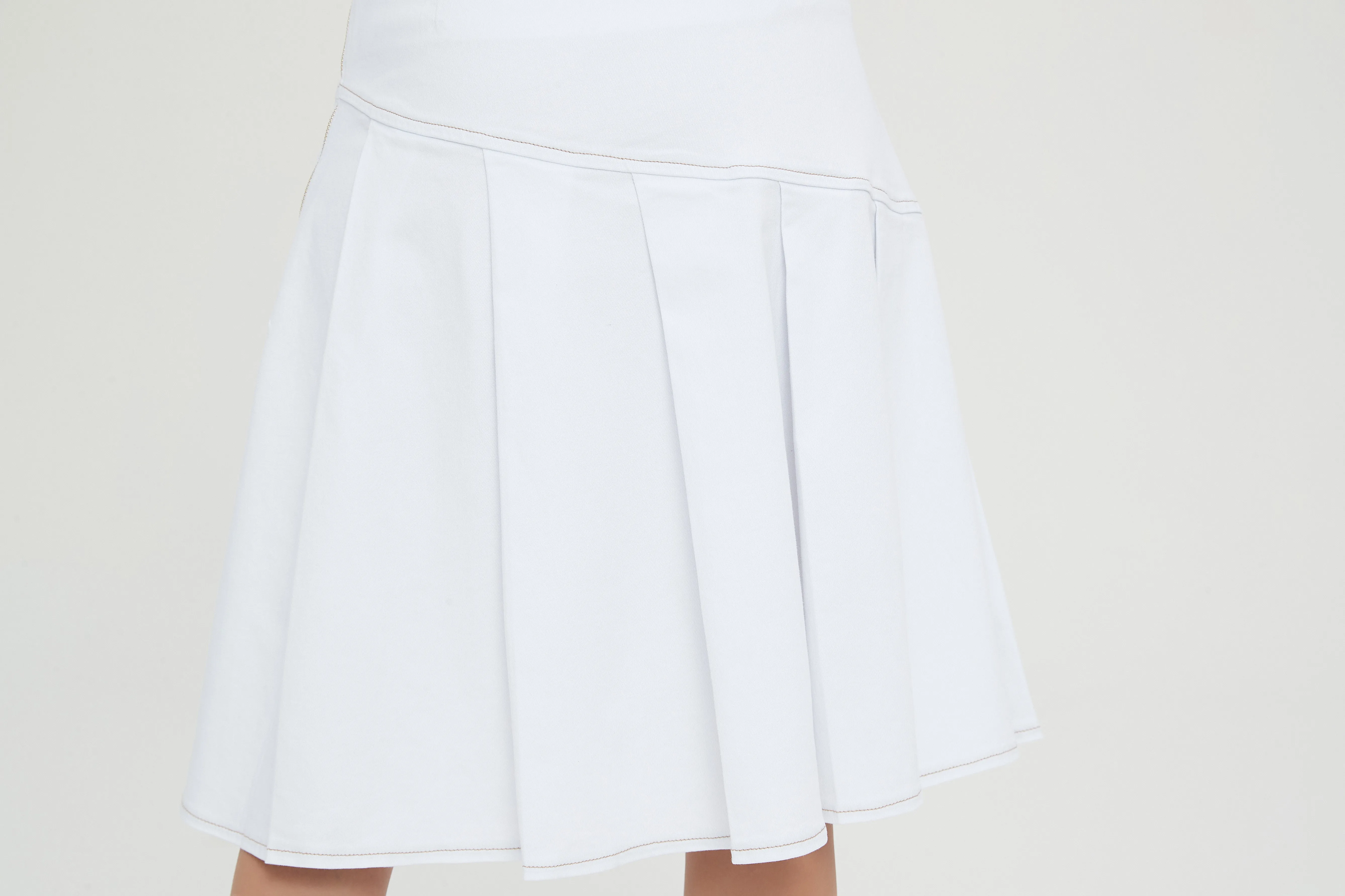 HALF PLEAT JEAN SKIRT byMM - WHITE DENIM