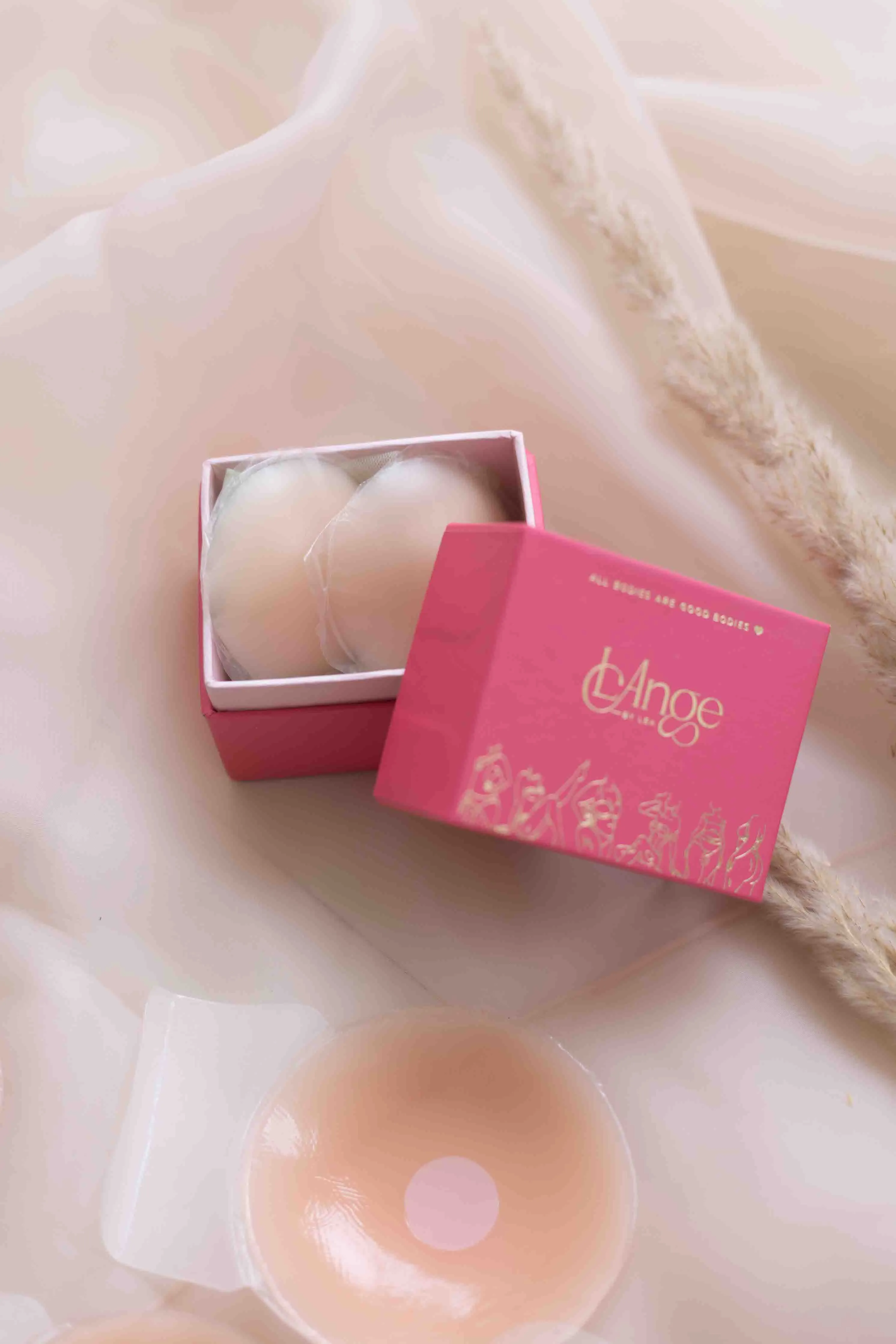 Tia Nude Instant Breast Lift Reusable Stick-On Bra